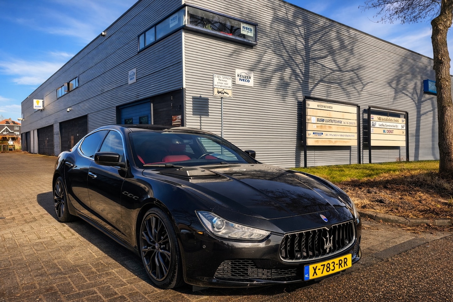 Maserati Ghibli - 3.0 Benzine 20 inch - AutoWereld.nl