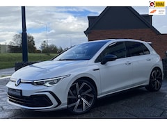 Volkswagen Golf - 1.5 eTSI R-Line/ Virtual CP/ Pano/ IQ-light/ Sfeer/Cam/19"/Keyless