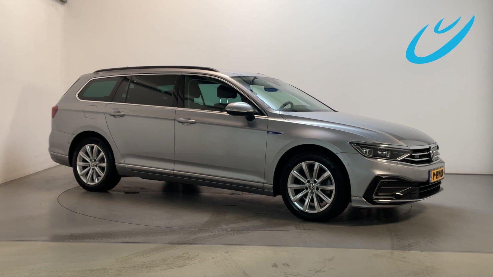 Volkswagen Passat Variant - 1.4 TSI PHEV GTE Business Stoelverwarming Camera Navigatie Adaptive Cruise - AutoWereld.nl