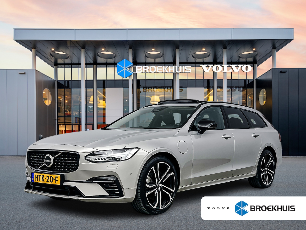 Volvo V90 - T8 Recharge Ultra Dark | 20" | Luchtvering | Geventileerd Nappa | Massagestoelen | Bowers - AutoWereld.nl