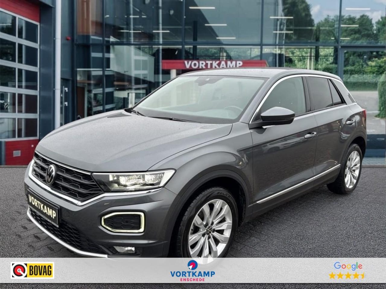 Volkswagen T-Roc - 1.5 TSI DSG SPORT ACC/PDC/STOEL+STUURVERW/NAVI - AutoWereld.nl