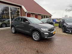Volkswagen T-Roc - 1.5 TSI STYLE BUSINESS AUTOMAAT