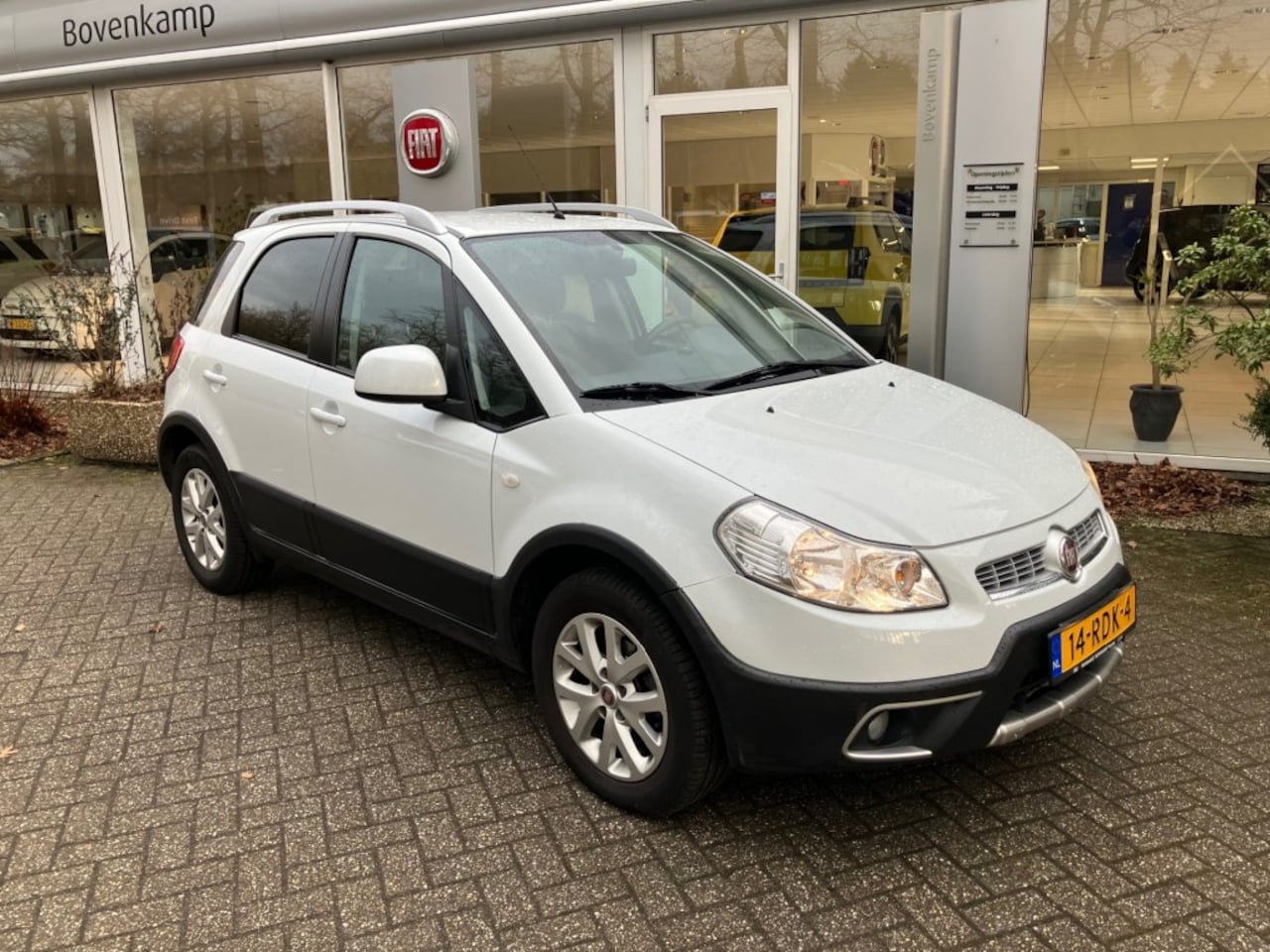 Fiat Sedici - 1.6 120 Emotion - AutoWereld.nl