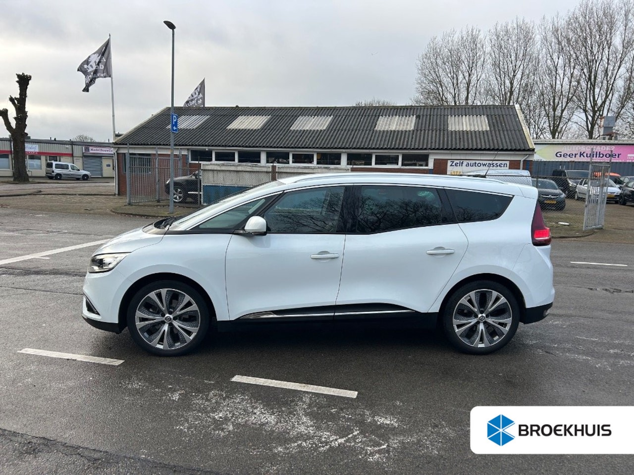 Renault Grand Scénic - 1.2 TCe Intens 7p. | NL-AUTO! | TREKHAAK | ELEKLTR. ACHTERKLEP | CRUISE | PARK SENS V+A | - AutoWereld.nl