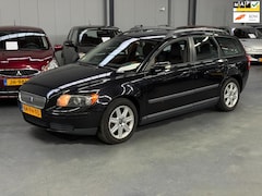 Volvo V50 - 2.4 Kinetic Nieuwe APK NAP Trekhaak Cruise PDC