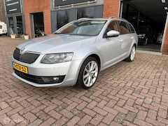 Skoda Octavia Combi - 1.4 TSI Greentech Elegance Businessline