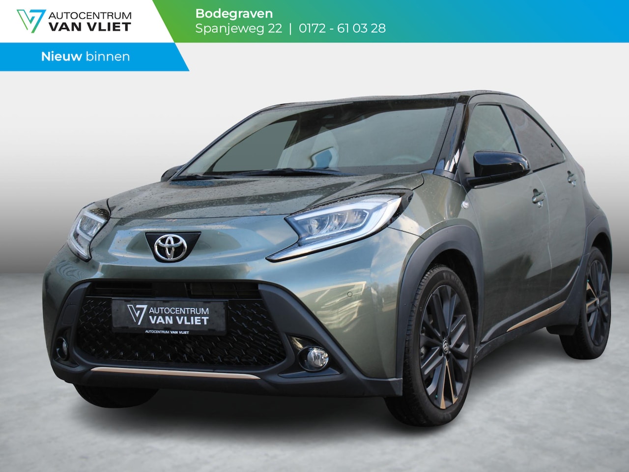Toyota Aygo X - 1.0 VVT-i S-CVT Premium | NAVIGATIE | ACHTERUITRIJCAMERA | - AutoWereld.nl