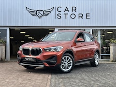 BMW X1 - sDrive18i Executive |STOEL VWM|KEYLESS|NAVI|LED|CLIMA|LM VELGEN 17''