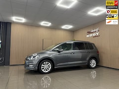 Volkswagen Touran - 1.2 TSI Comfortline * 7 Persoons / Trekhaak / Navigatie / Camera / NL Auto