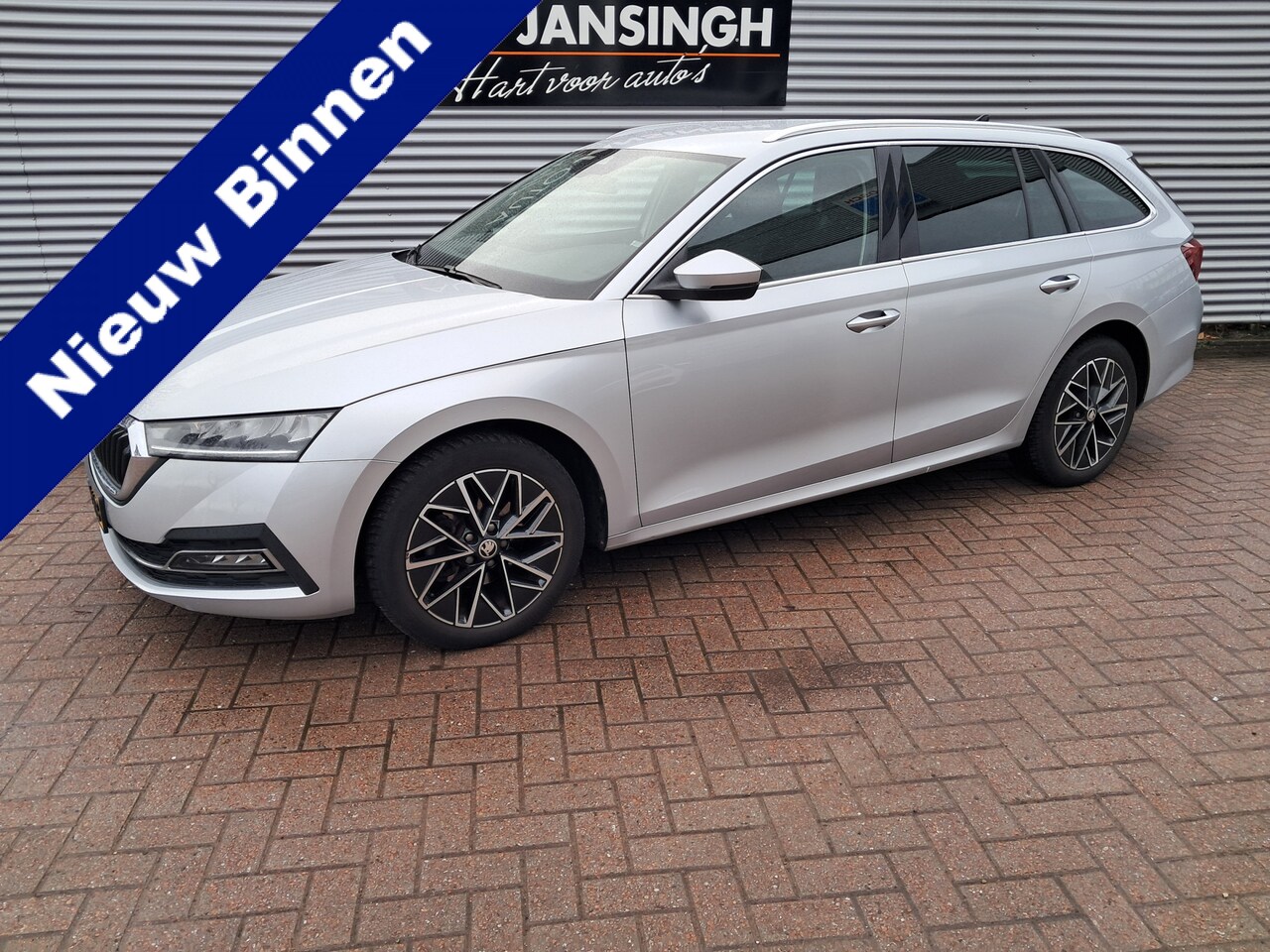 Skoda Octavia Combi - 1.0 TSI Business Edition NIIEUW MODEL!! | Clima | Cruise control | LM Velgen | Ndl auto | - AutoWereld.nl
