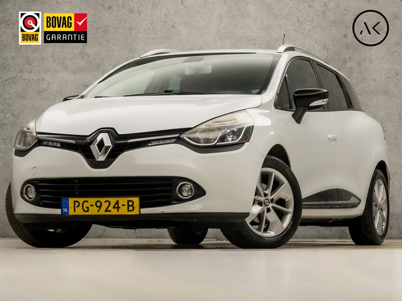 Renault Clio Estate - 0.9 TCe Dynamic Sport (NAVIGATIE, CLIMATE, BASS REFLEX, GETINT GLAS, SPORTSTOELEN, LM VELG - AutoWereld.nl