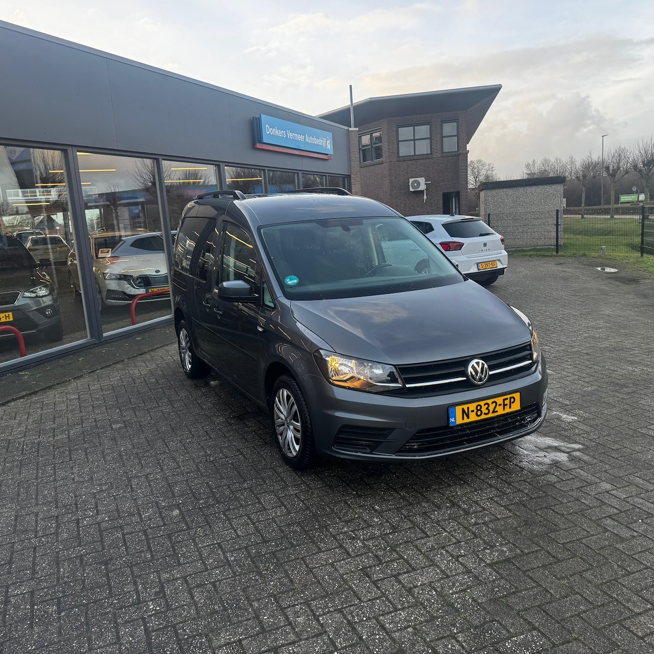 Volkswagen Caddy - 1.0 TSI Comfortline 1.0 TSI Comfortline - AutoWereld.nl