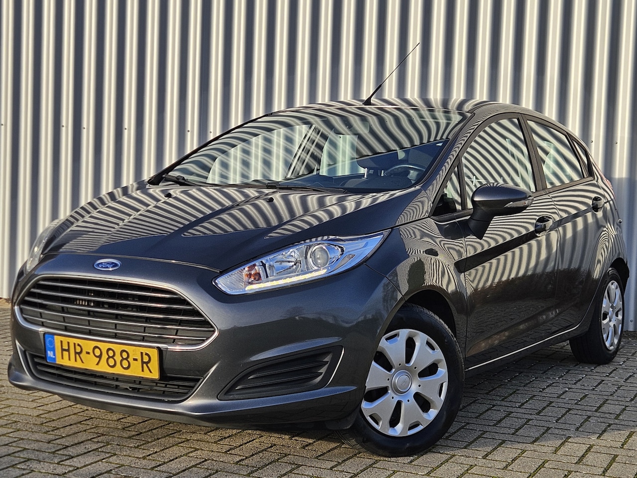 Ford Fiesta - 1.5 TDCi Style Euro 6 /Navi/Airco/Led/Cruise! - AutoWereld.nl