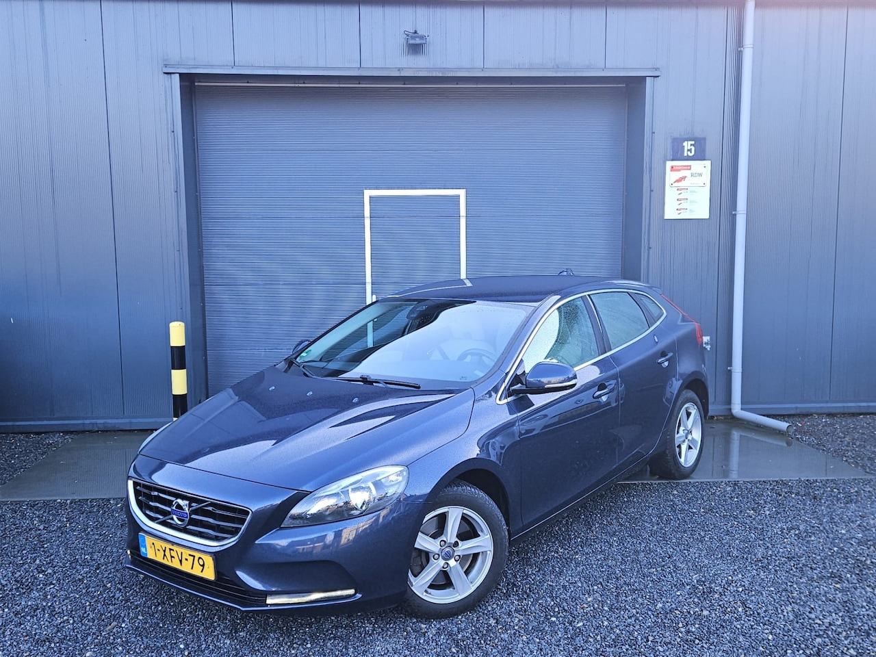 Volvo V40 - 2.0 D4 Ocean Race Business 2.0 D4 Ocean Race Business, NAP, AIRCO - AutoWereld.nl