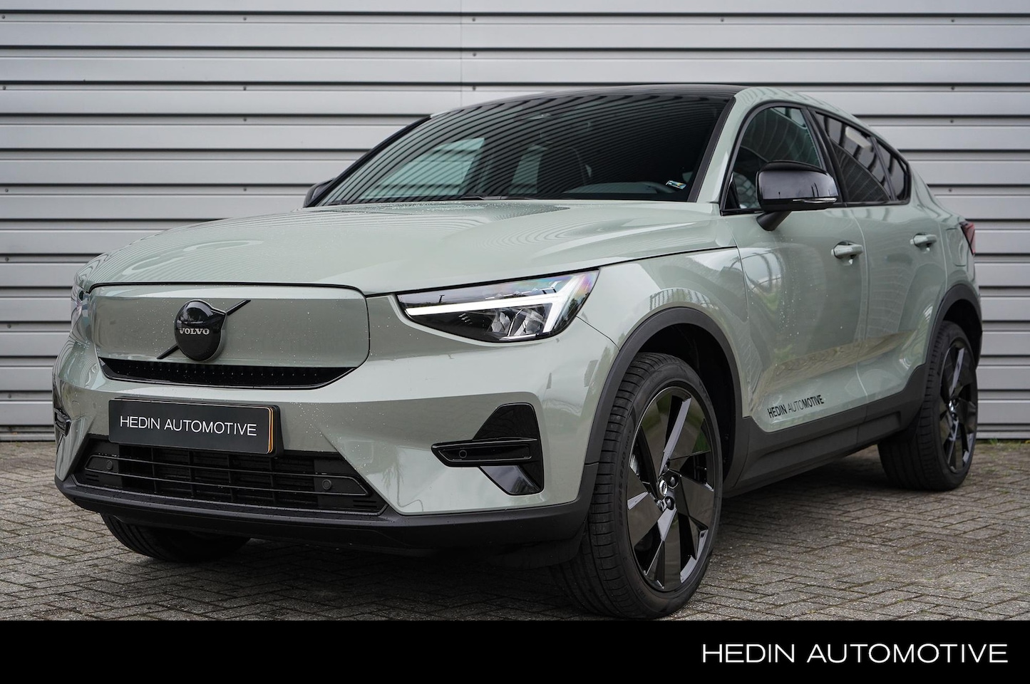 Volvo EC40 - Single Motor Extended Range Plus 82 kWh Panoramadak | Semi Elek Trekhaak | Google Infotain - AutoWereld.nl