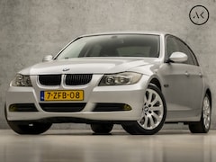 BMW 3-serie - 318i High Executive Automaat (YOUNGTIMER, SCHERM, AIRCO, LEDEREN SPORTSTOELEN, GETINT GLAS