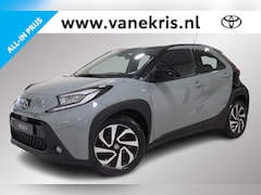 Toyota Aygo X - 1.0 VVT-i Envy, Parkeersensoren, Apple Carplay / Android Auto, Smart Entry, Stoel verwarmi