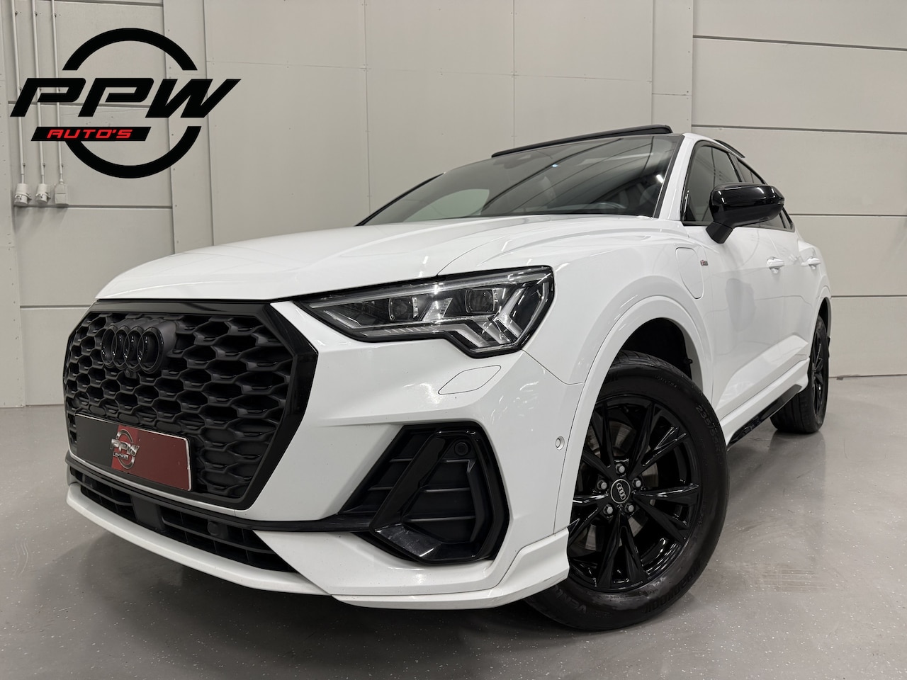 Audi Q3 Sportback - 45 TFSI e S-Line PANO/SONOS/360CAMERA/ACC/SFEER/18"BLACK/KEYLESS/BLACK-OPTIC PLUS/MATRIX/V - AutoWereld.nl