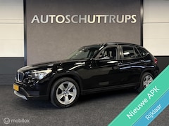 BMW X1 - sDrive18i AUTOMAAT / CLIMA / CRUISE / STOELVERW. / TR.HAAK / RIJKLAAR / NIEUWE APK
