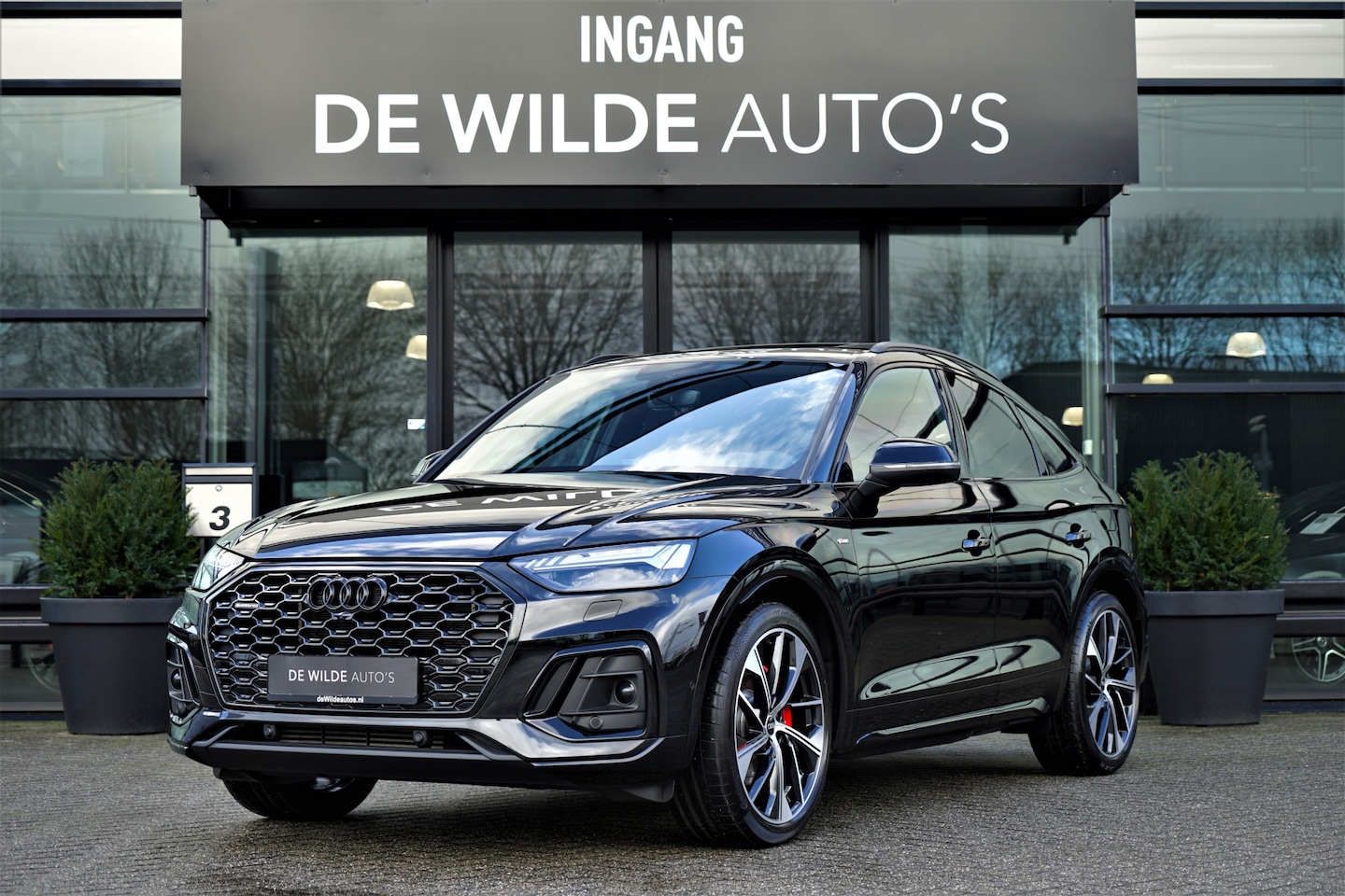 Audi Q5 Sportback - 55 TFSI e S-line Competition 367pk Pano Luchtvering Trekhaak B&O Carbon Matrix - AutoWereld.nl