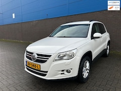 Volkswagen Tiguan - 1.4 TSI Comfort&Design | Stoelverwarming | Trekhaak | Parkeersensoren | 16” LM Velgen | Ko