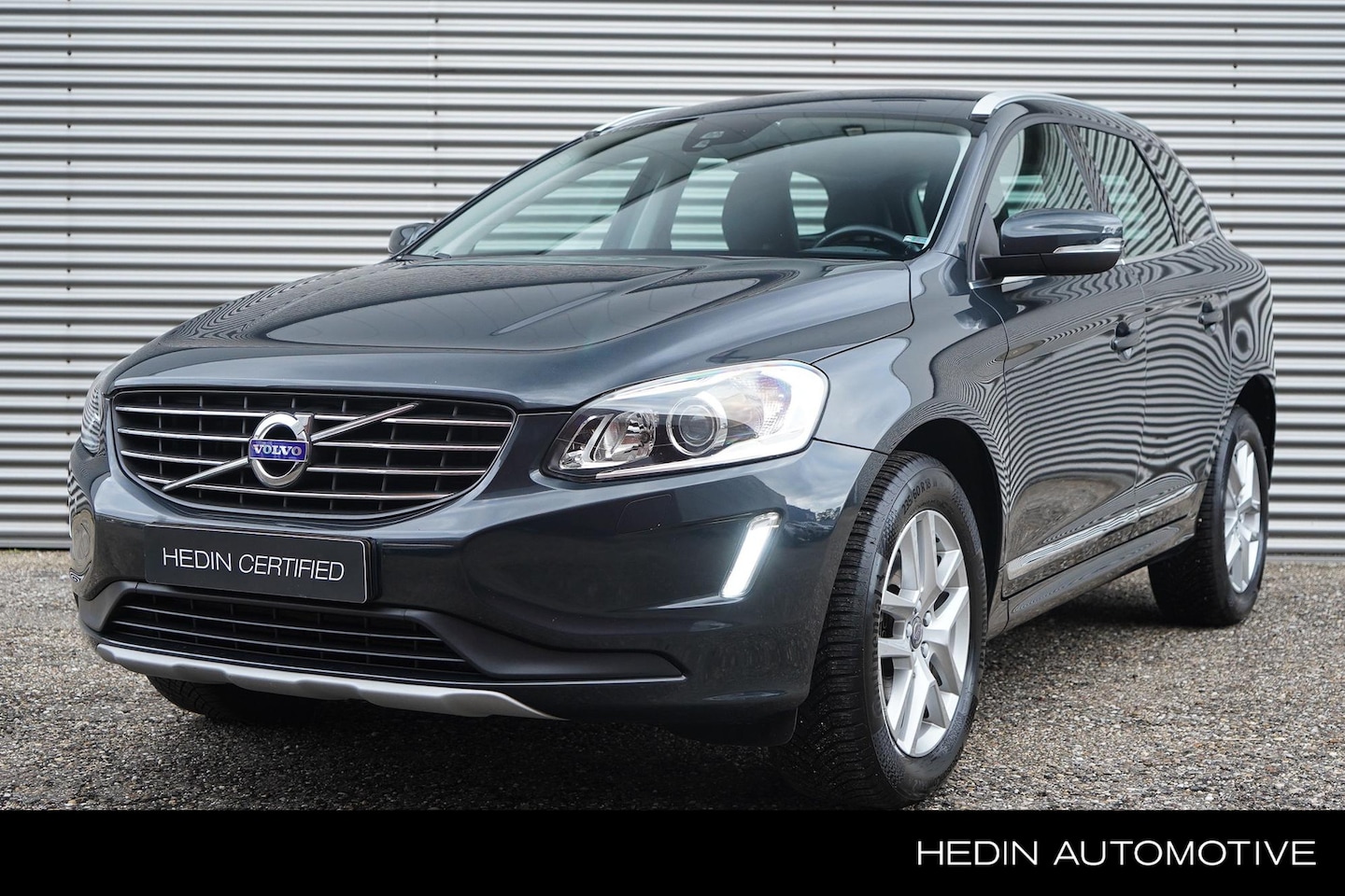 Volvo XC60 - T5 Polar+ | AWD | Xenon | NAV | Power Seats | 18 inch | Stoelverwarming | Elek. Achterklep - AutoWereld.nl