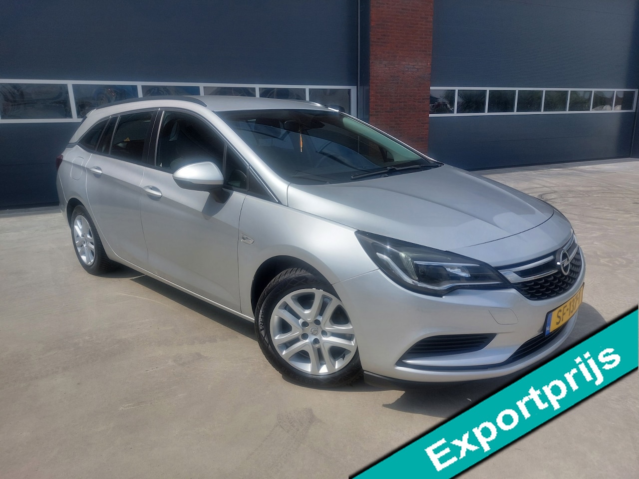 Opel Astra Sports Tourer - 1.6 CDTI Business+Airco/Navigatie 3-2018 - AutoWereld.nl