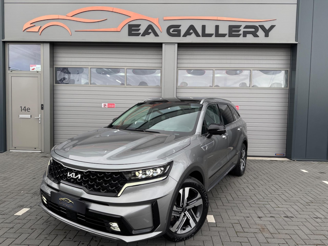 Kia Sorento - 1.6 T-GDi Plug-in Hybrid 4WD ExecutiveLine 7p. 1.6 T-GDI Plug-in Hybrid 4WD ExecutiveLine 7p. BOMVOL - AutoWereld.nl