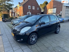 Toyota Yaris - 1.0 VVTi + | 5-deurs | Nieuwe APK