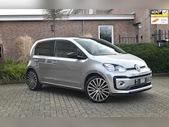 Volkswagen Up! - 1.0 TSI BMT High up 90 PK Camera PDC Stoelverwarming Bluetooth 17''
