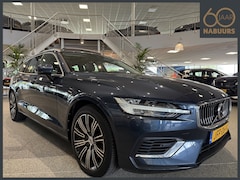 Volvo V60 - 2.0 T8 Twin Engine AWD Inscription, Pano, Trekhaak, Leder