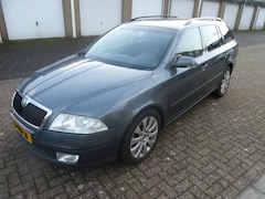 Skoda Octavia Combi - 2.0 FSI Ambiente
