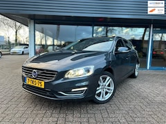 Volvo V60 - 2.4 D6 AWD Plug-In Hybrid Summum|Camera|Open dak|Memory|Trekhaak