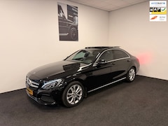 Mercedes-Benz C-klasse - 180 // Automaat // Burmester sound // Panorama dak