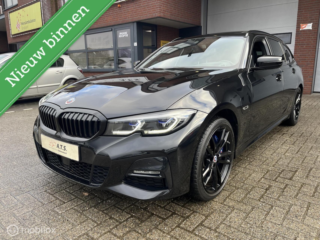 BMW 3-serie Touring - 330e xDrive High Executive PANO-DAK*LED* - AutoWereld.nl
