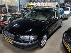 Volvo V70 - 2.4 170pk Automaat Edition II