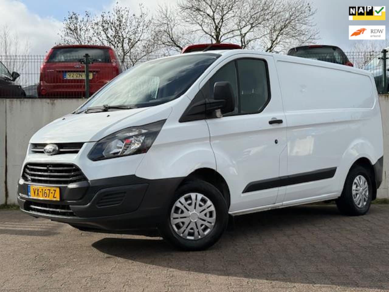 Ford Transit Custom - 270 2.2 TDCI L1H1 Economy Edition/AIRCO/108008 KM NAP/APK 01-2027/1STE EIGENAAR/ - AutoWereld.nl