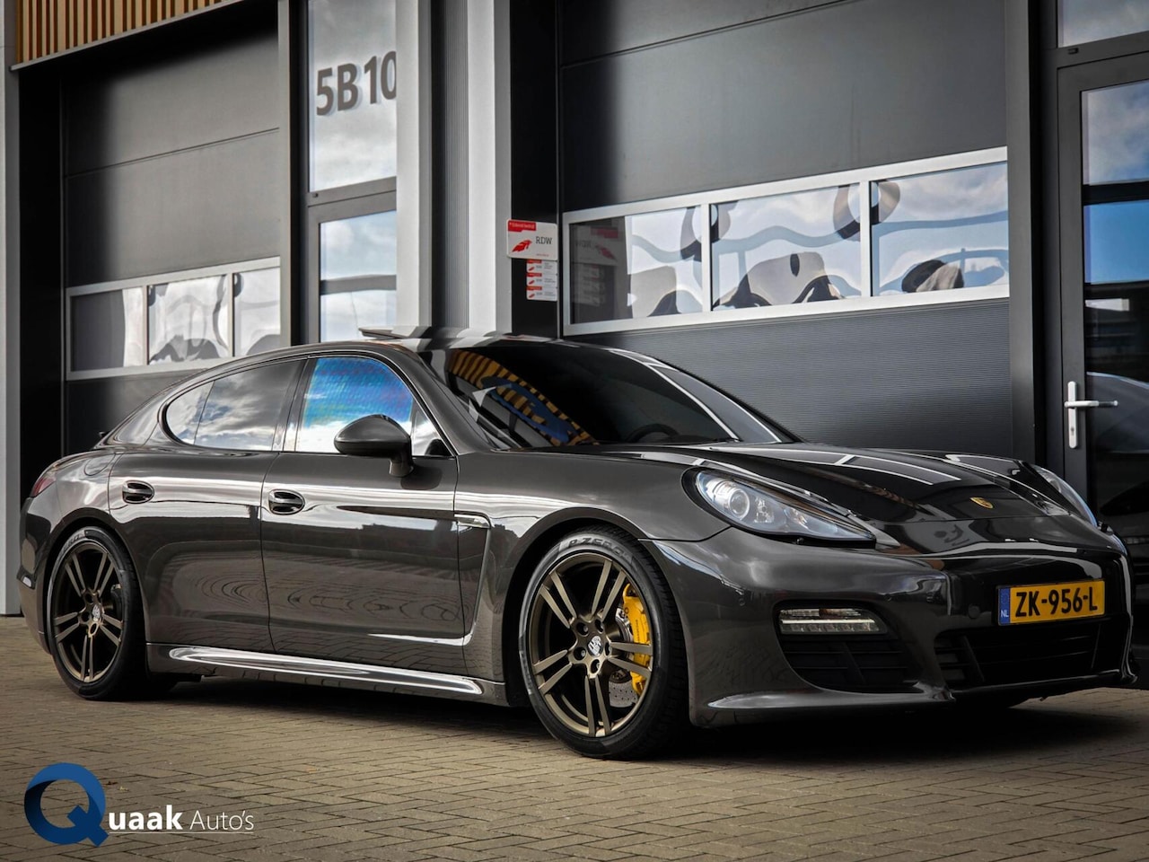 Porsche Panamera - 4S 4.8 | KERAMISCH | ALCANTARA | BURMESTER | PANO | SPORTCHRONO - AutoWereld.nl