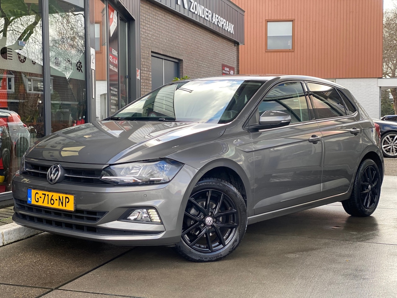 Volkswagen Polo - 1.0 TSI Comfortline Carplay | Leder | PDC | Stoelverw. - AutoWereld.nl