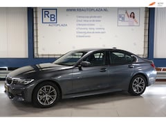 BMW 3-serie - 320i Executive Edition 12 MAANDEN GARANTIE/ DIGI DASH/ BTW'ER