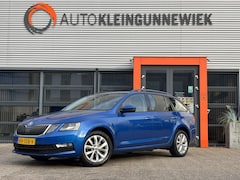 Skoda Octavia Combi - 1.0 TSI Greentech Ambition Business / Allseason Banden / Trekhaak / Applecarplay/AndroidAu