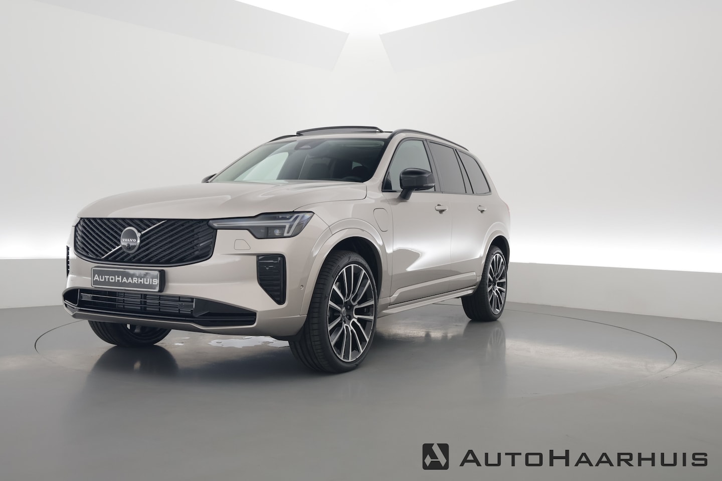 Volvo XC90 - 2.0 T8 Plug-in hybrid AWD Ultra Dark | Full Option | Luchtvering | B&W  audio | Massage | - AutoWereld.nl