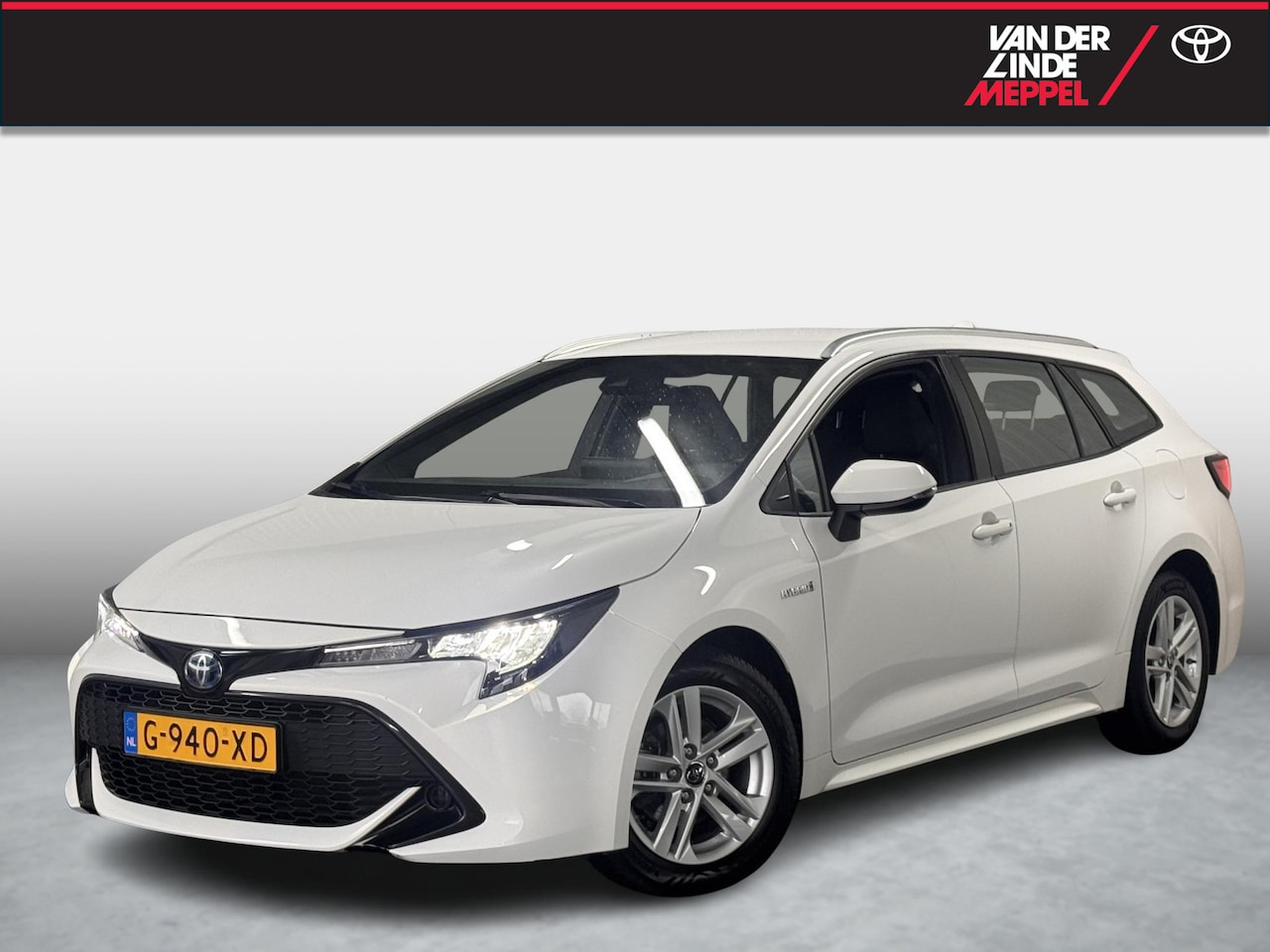 Toyota Corolla Touring Sports - 1.8 Hybrid Active Camera All Season Cruise - AutoWereld.nl