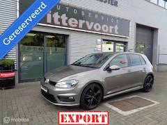 Volkswagen Golf - 1.6 TDI Business Edition R Connected