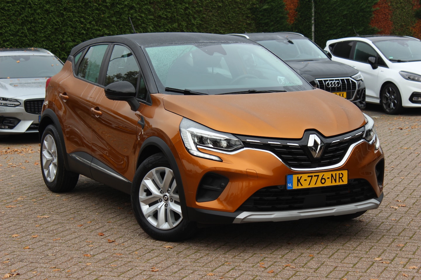 Renault Captur - 1.0 TCe 90 Zen / Trekhaak / Camera / Navigatie / 17'' / Keyless / DAB / Cruise Control / P - AutoWereld.nl