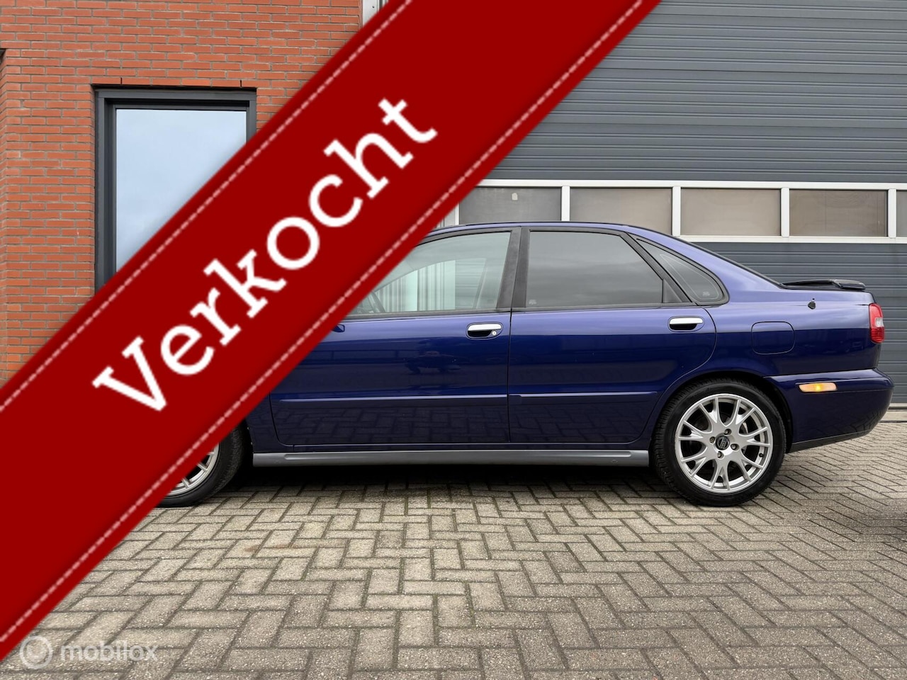 Volvo S40 - 2.0T 163pk Sports Edition - orig. NL -Virtual Blue - AutoWereld.nl