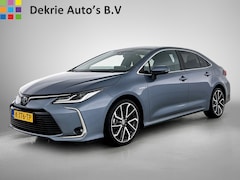 Toyota Corolla - 1.8 Hybrid Executive Sedan / Leder / Navigatie / Xenon / Pdc.V+A / Airco-ecc./ Radio multi