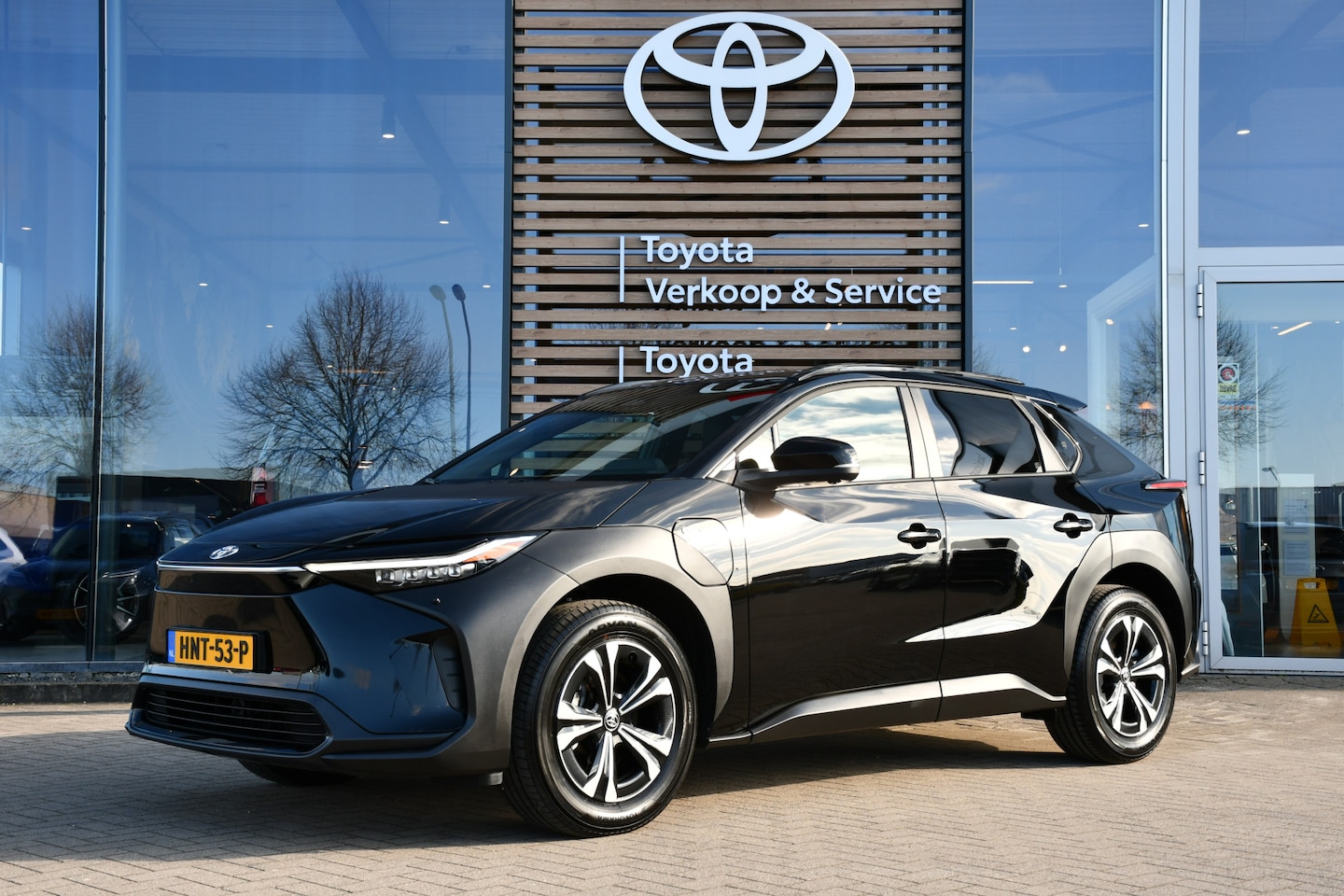 Toyota bZ4X - Dynamic 71 kWh Automaat 204pk | NL-auto | Elektrische bestuurdersstoel | Stuur/stoel verwa - AutoWereld.nl