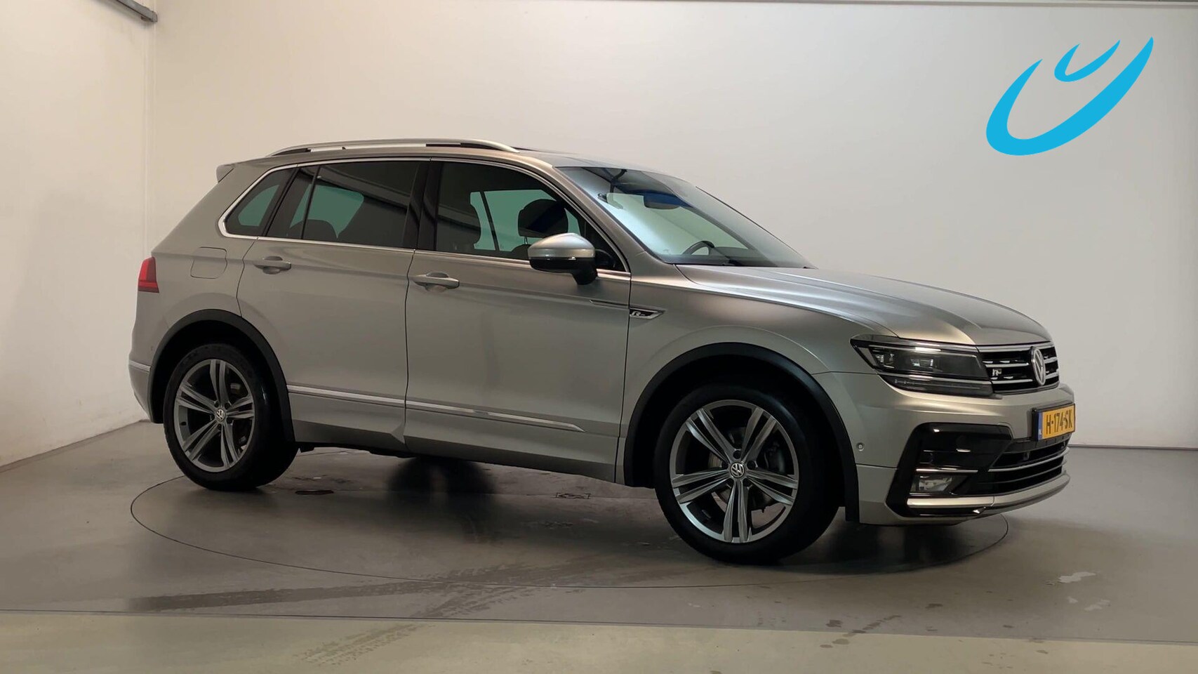 Volkswagen Tiguan - 1.5 TSI 150pk DSG ACT Highline Business R R-Line Panoramadak Camera Stoelverwarming DAB+ - AutoWereld.nl