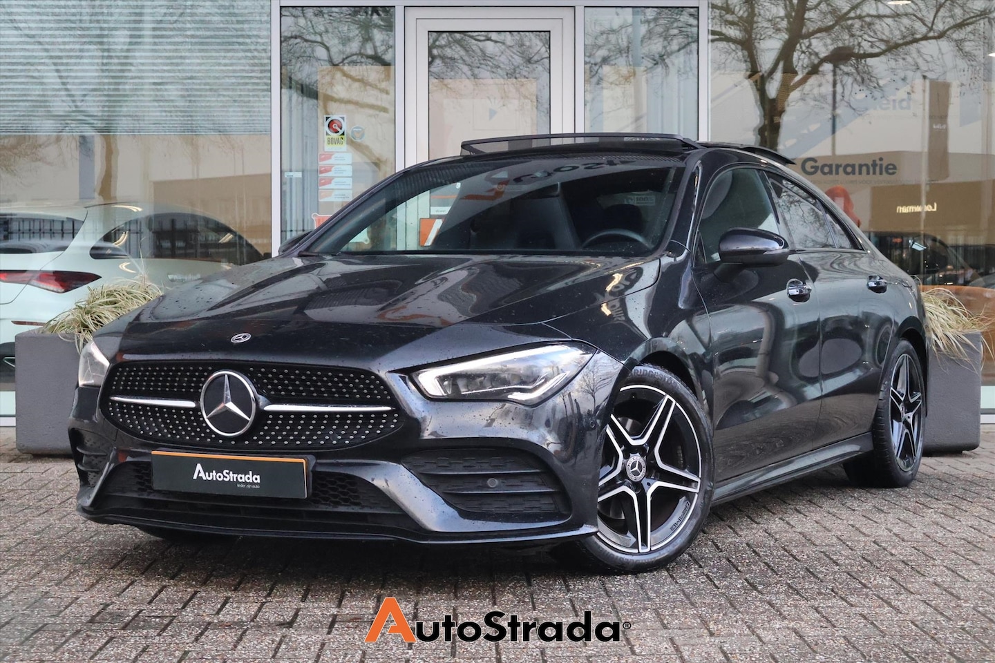 Mercedes-Benz CLA-Klasse - Coupé 180 AMG-Line 136pk | Memory | Multibeam LED | Cruise | Climate | Sfeer | Pano | Came - AutoWereld.nl
